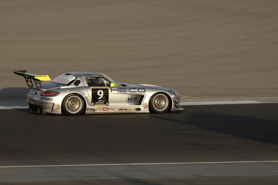  Mercedes-Benz SLS AMG GT3 24h Dubai 2011 года  (фото 15 из 20)